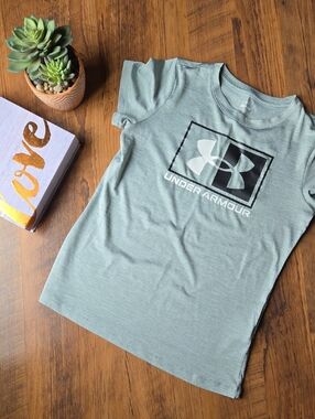 Under Armour Womens Sage Green Logo Loose Short Sleeve Performance Tee Small